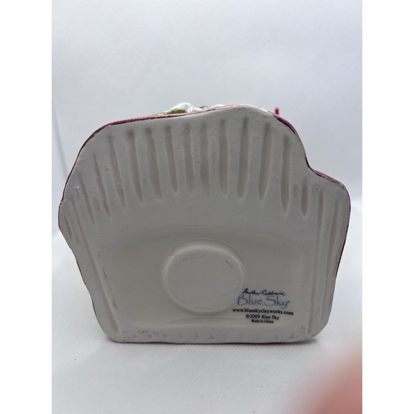 NEW Blue Sky Clayworks HOLLY BERRY COTTAGE Christmas Tea Light Candle House NWT - Picture 3 of 3